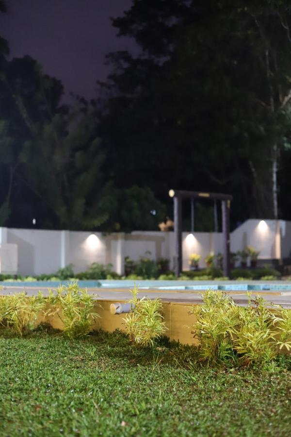 Seeheim Resorts Athirappilly Exterior photo